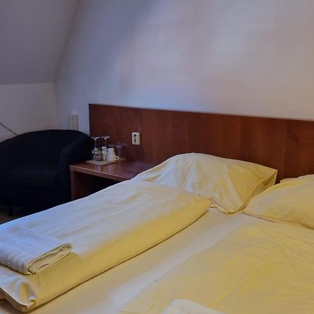 Nevinne Apartmany Kolín Екстериор снимка