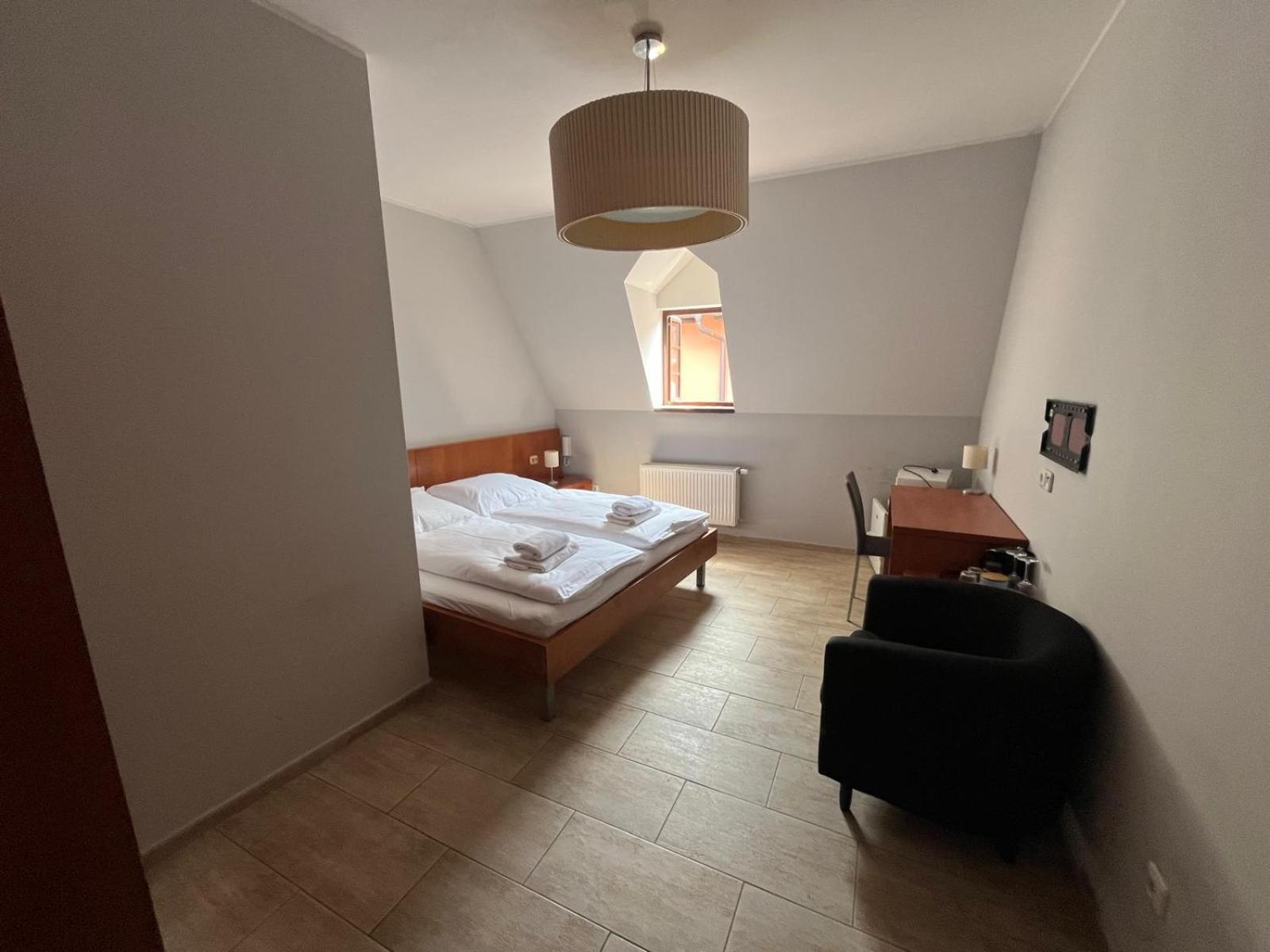Nevinne Apartmany Kolín Екстериор снимка
