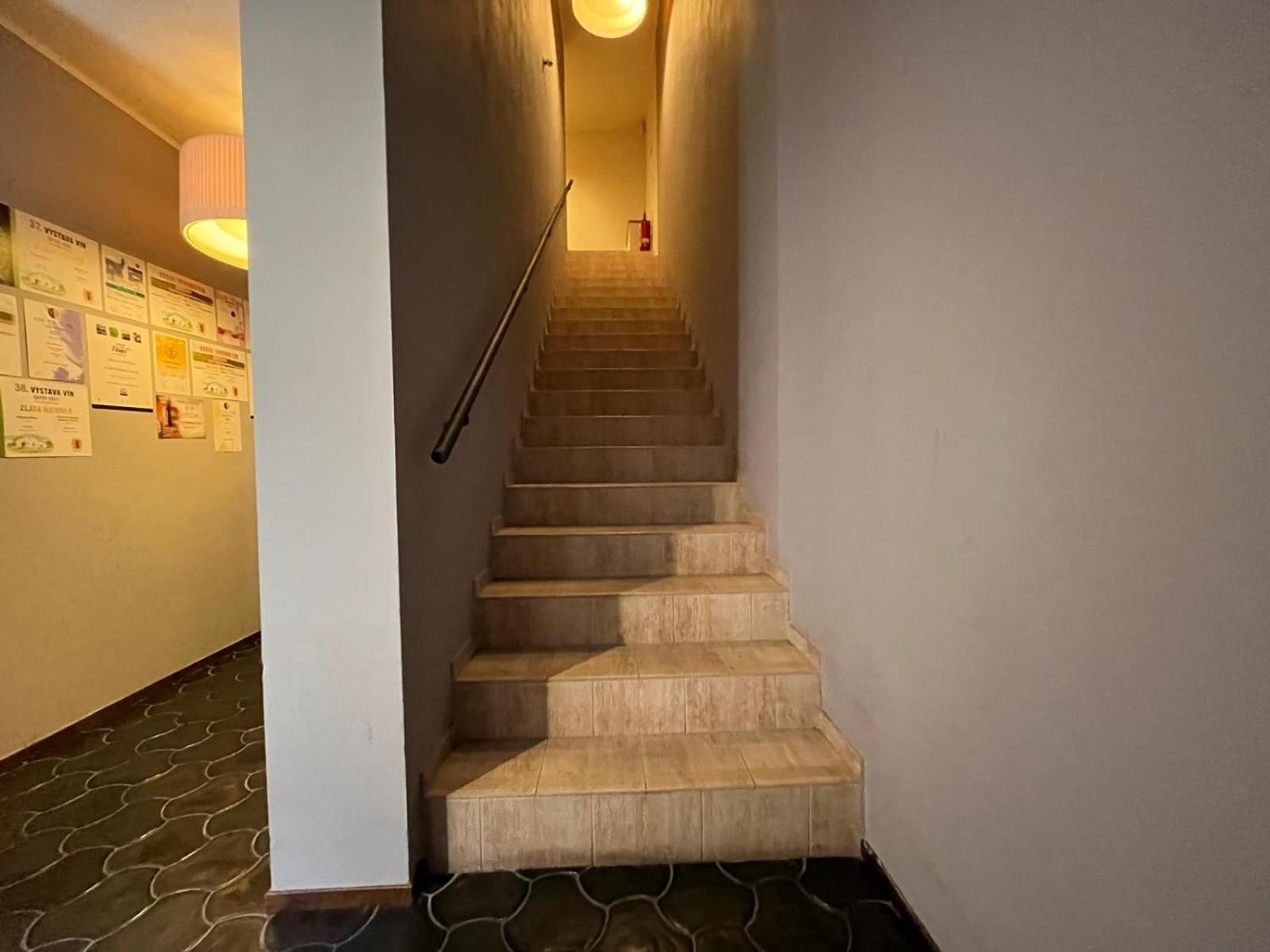 Nevinne Apartmany Kolín Екстериор снимка